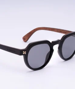 CAPRI Dark Olive – unisex drvene naočare za sunce sa ZEISS sočivima