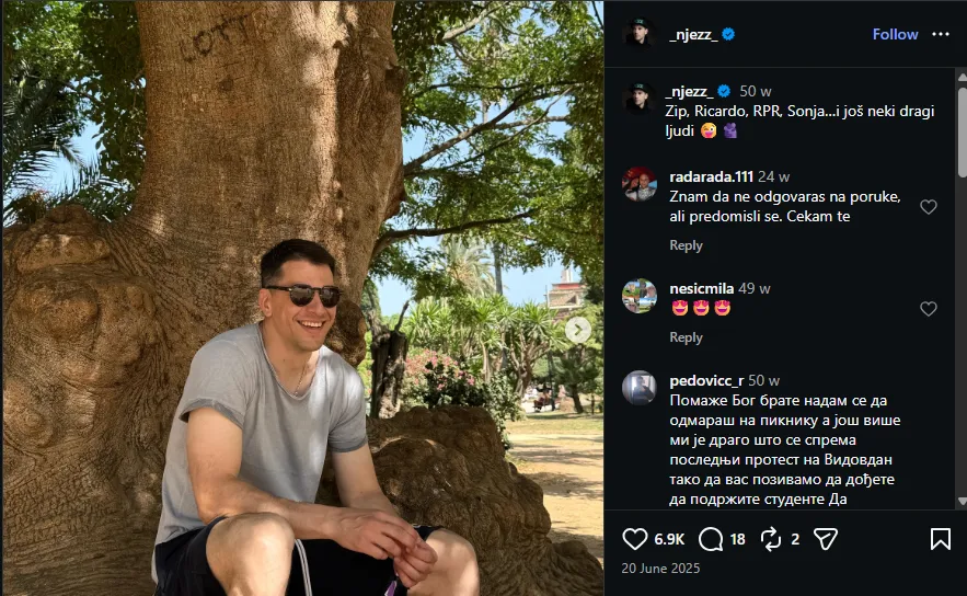 Stvarni kupac nosi Nikkia's naočare
